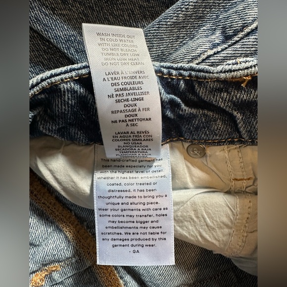 Good American Good '90s Icon Jean in Indigo065 - Picture 16 of 17